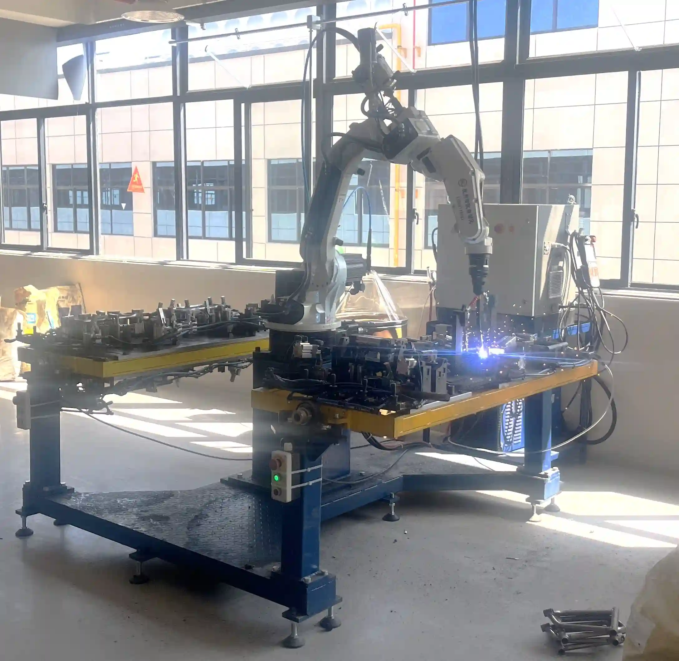 Senki Moto Pit Bikes: Agile & Powerful
 -Robotic Welding